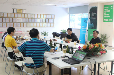 石頭造環?？萍?引領石塑降解材料的創新與高填充低密度技術應用