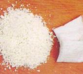 伊犁哈薩克自治州 以邊境小額貿易為橋，促絲網制品等商品技術進出口繁榮